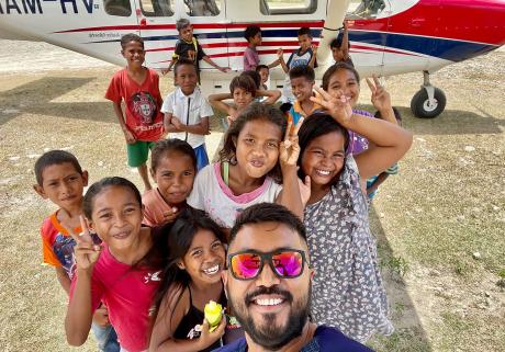 Pilot Lungpinglak Domtta bonding with the community